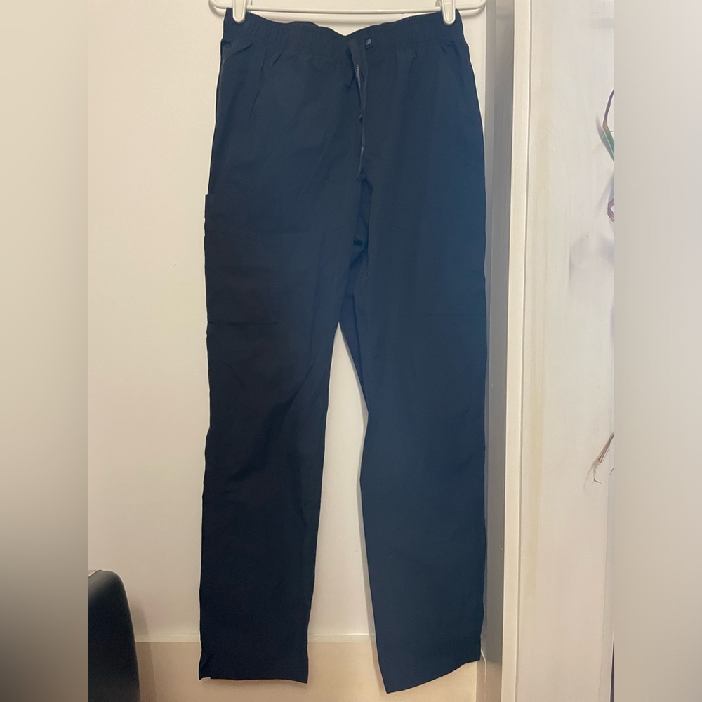 Size M Carhartt scrub pants